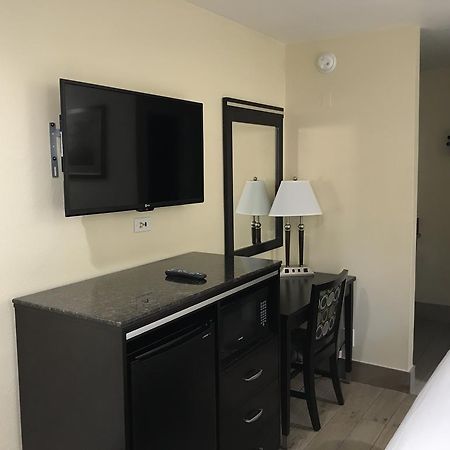Colton Inn Екстер'єр фото